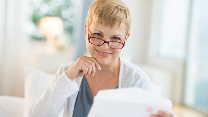 Financial Issues Women Nearing Retirement Face photo