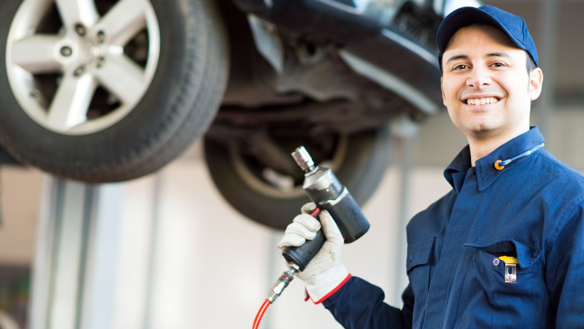 Selecting a Reliable Auto Repair Shop photo